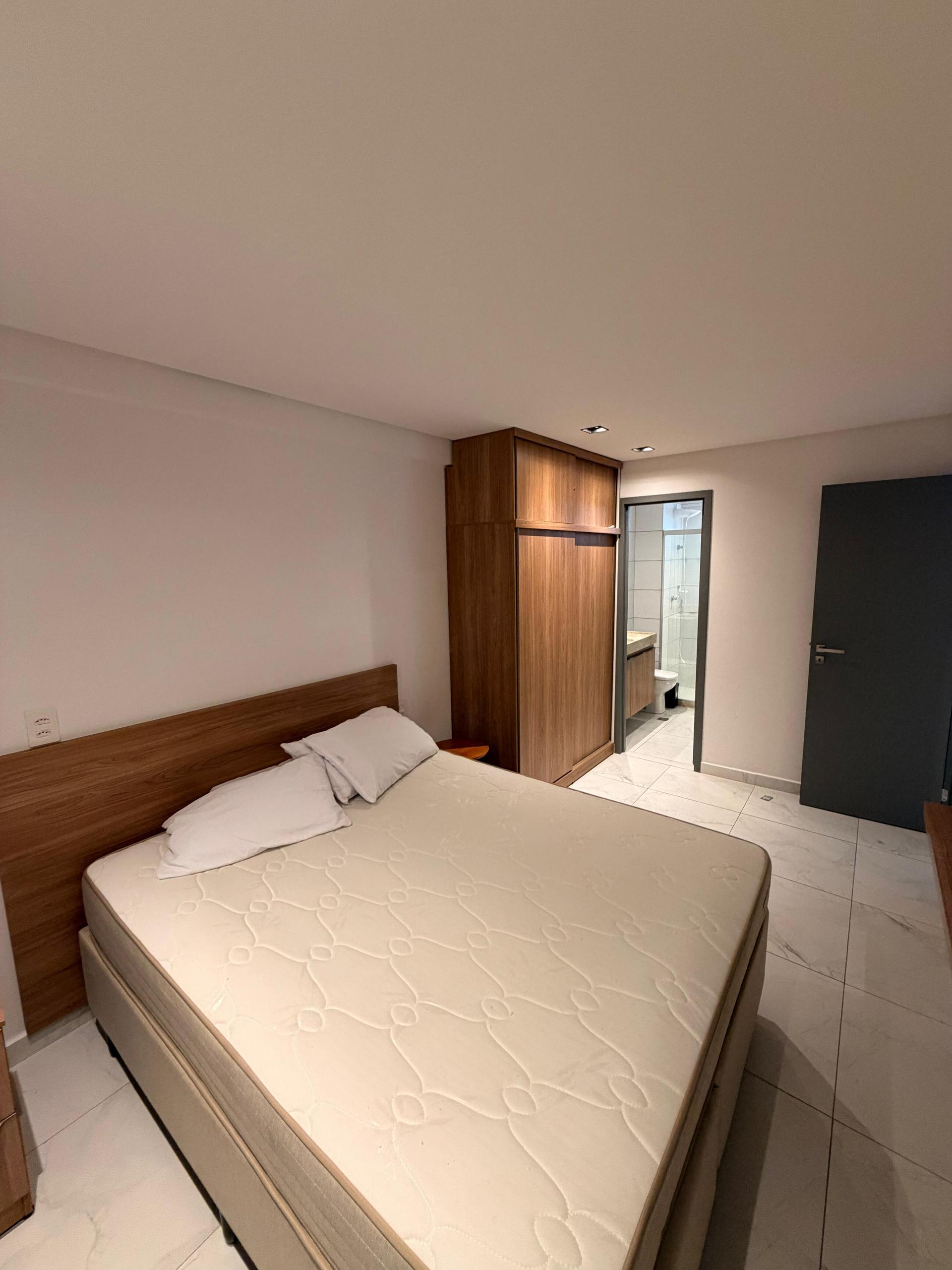 Apartamento mobiliado com 1 suíte e vaga em Manaíra, João Pessoa