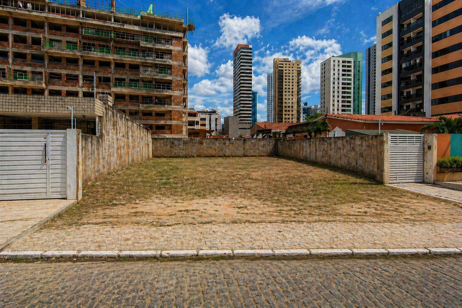 Terreno à venda, 390 m² por R$ 2.200.000,00 - Manaíra - João Pessoa/PB
