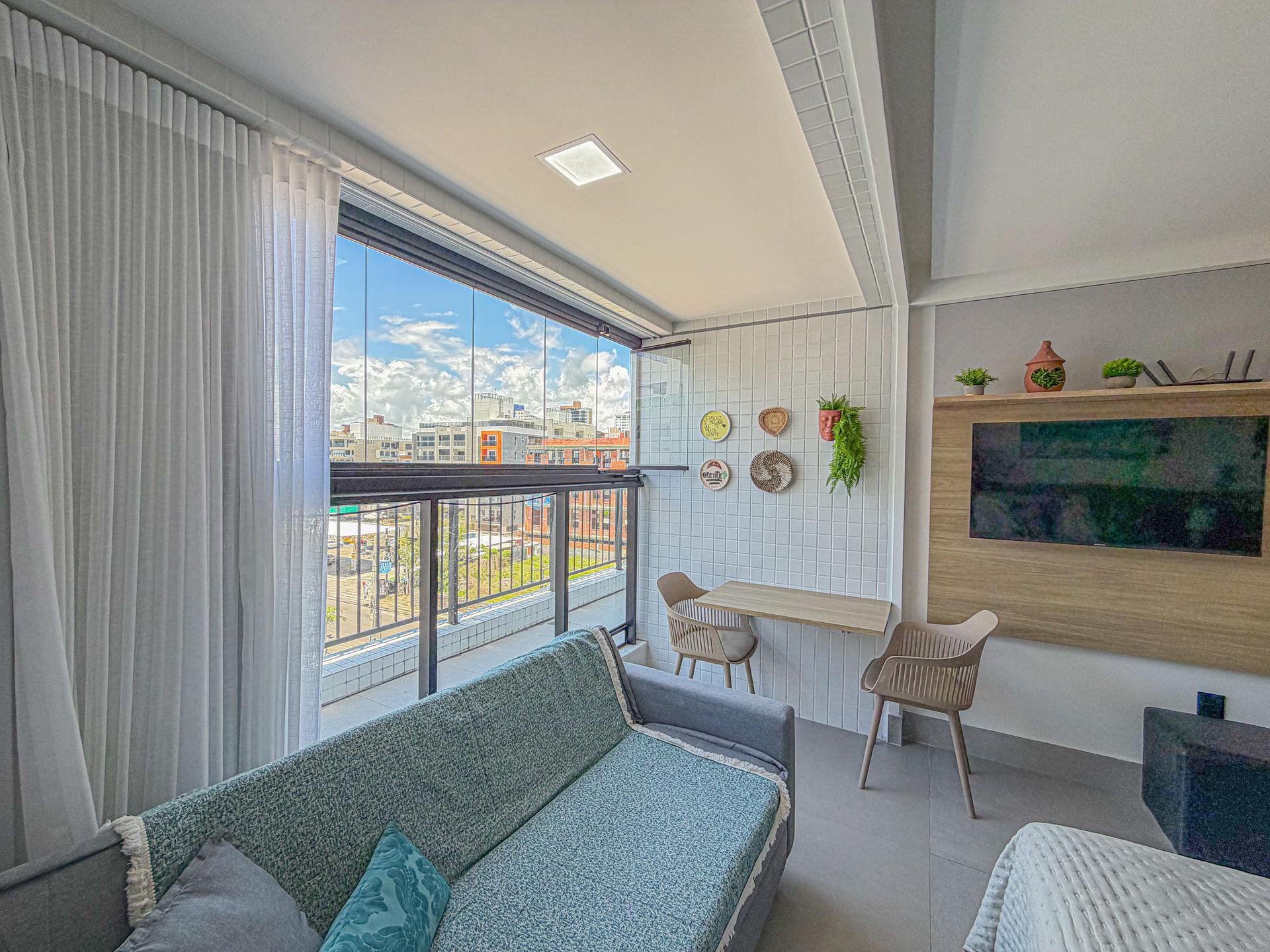 Flat mobiliado com vista para o mar no Bessa, pronto para morar ou investir