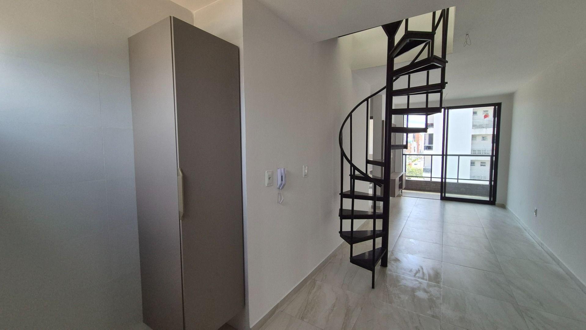 Apartamento Duplex com 3 dormitórios à venda, 101 m² por R$ 750.000,00 - Intermares - Cabedelo/PB